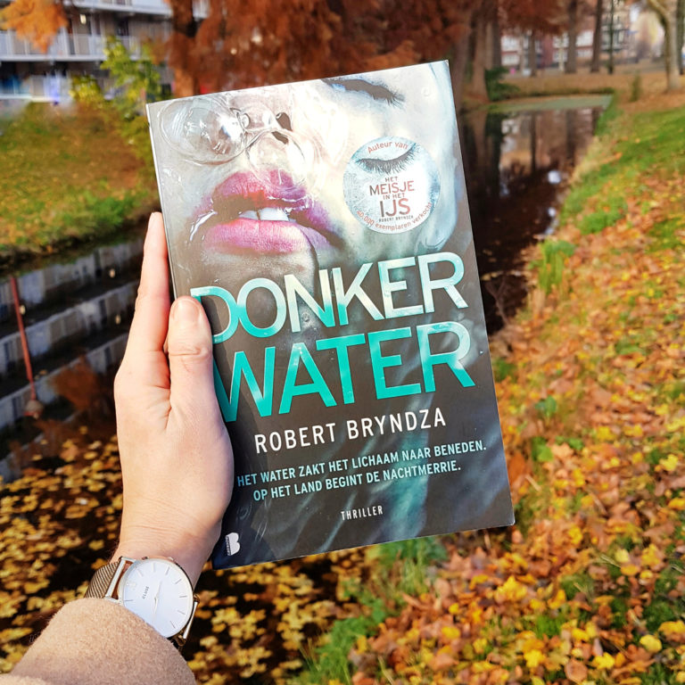 Boekrecensie: Robert Bryndza - Donker water